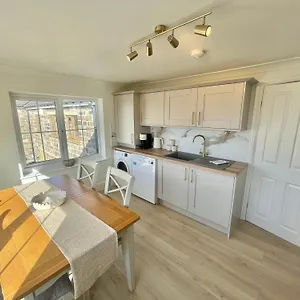 Coppice Apartment
